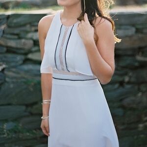 BCBG MaxAzria Elegant White Sleeveless Dress